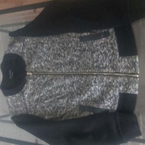 Club Monaco, size M, black and white